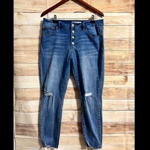 Kansan Distressed Jegging